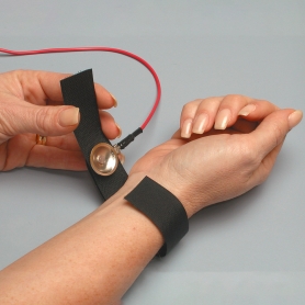 Small Radiac Disc: red wire, plug, disc